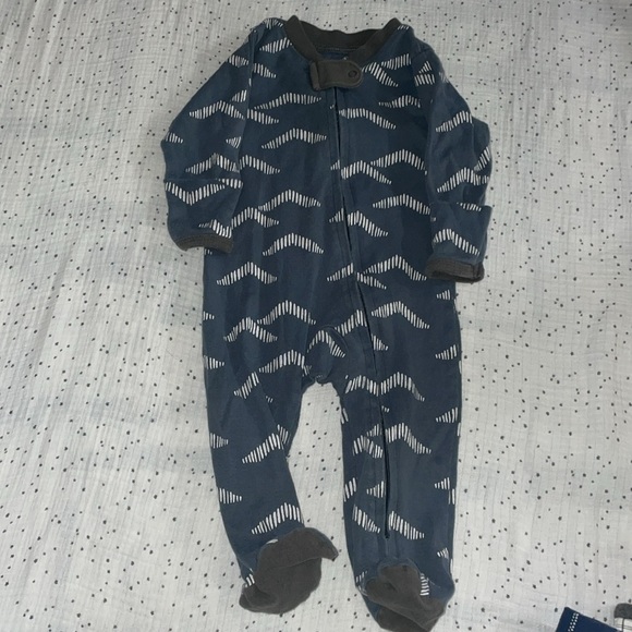 4 Piece Set Honest Baby Prints Sleep Play Onesie Footsie 3-6 month Long Sleeve - Picture 3 of 7